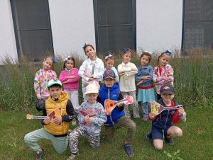 Международный день балалайки отметили в дошкольном отделении школы №2094. Фото: официальная страница школы №2094 в социальных сетях